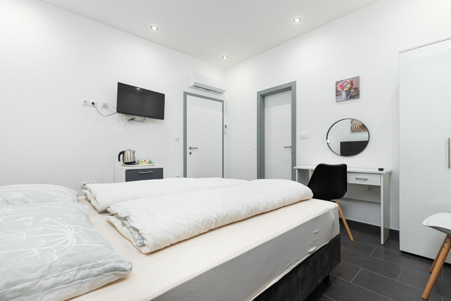 Rooms And Studio Flora Porec Luaran gambar