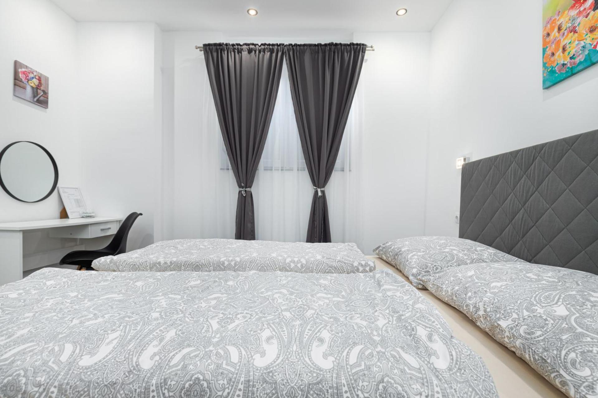Rooms And Studio Flora Porec Luaran gambar